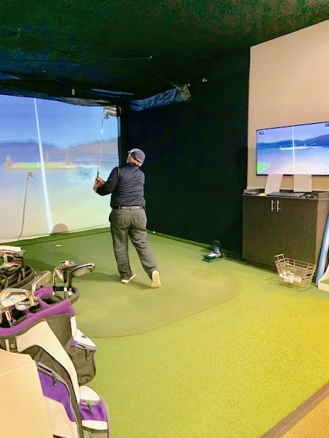 Great shot of client swinging.jpg